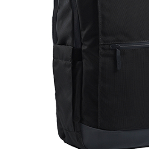 Gartered side pockets