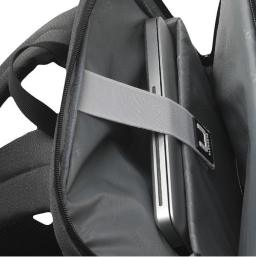 Dedicated Laptop Compartment