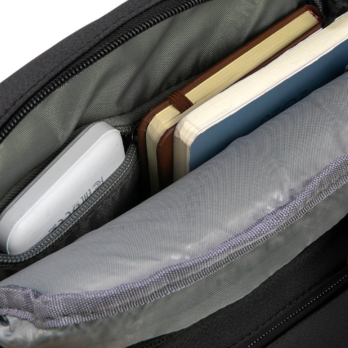 ESSENTIAL CLARKE SLING BAG