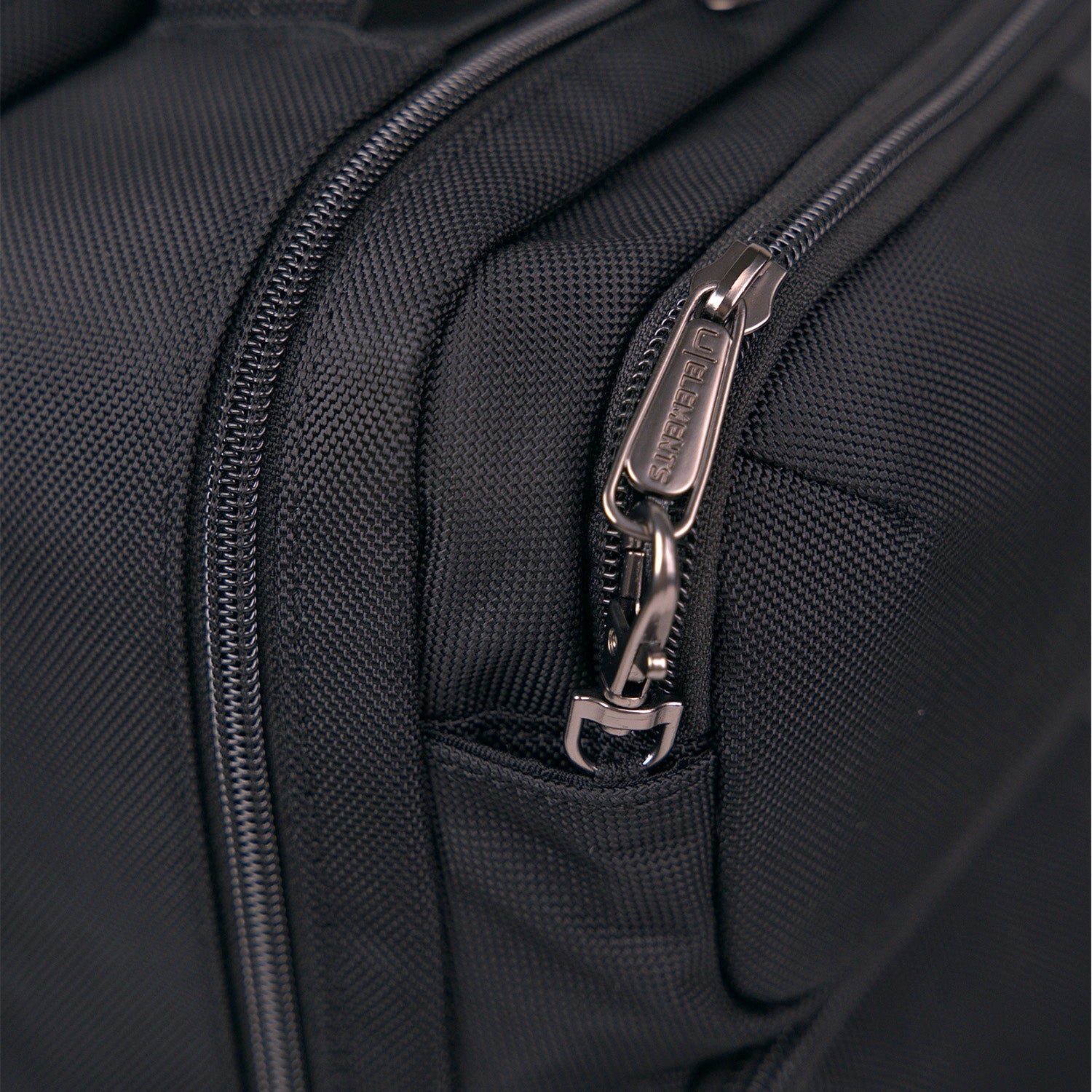 URBAN DEFENDER BACKPACK