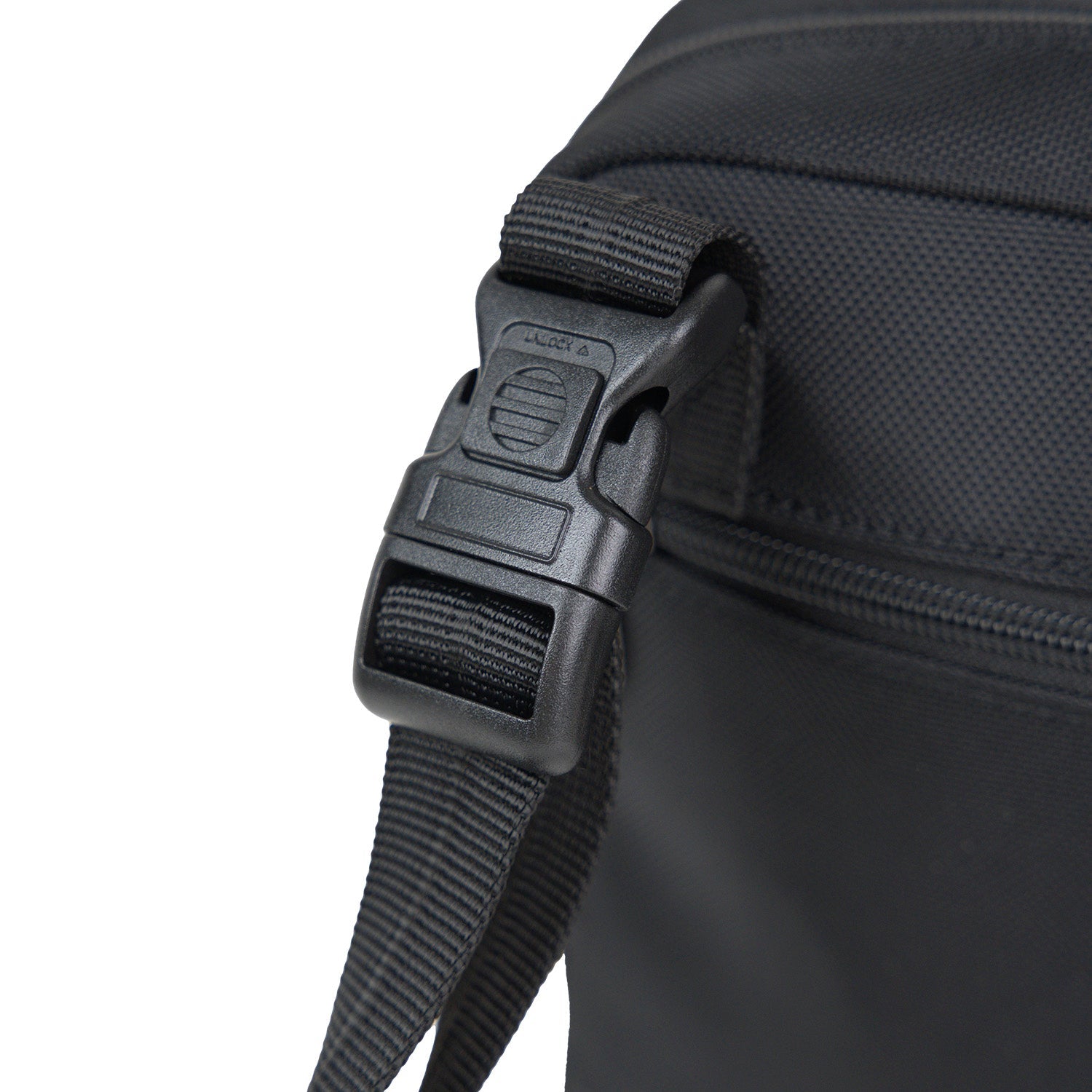 URBAN DEFENDER SLING BAG