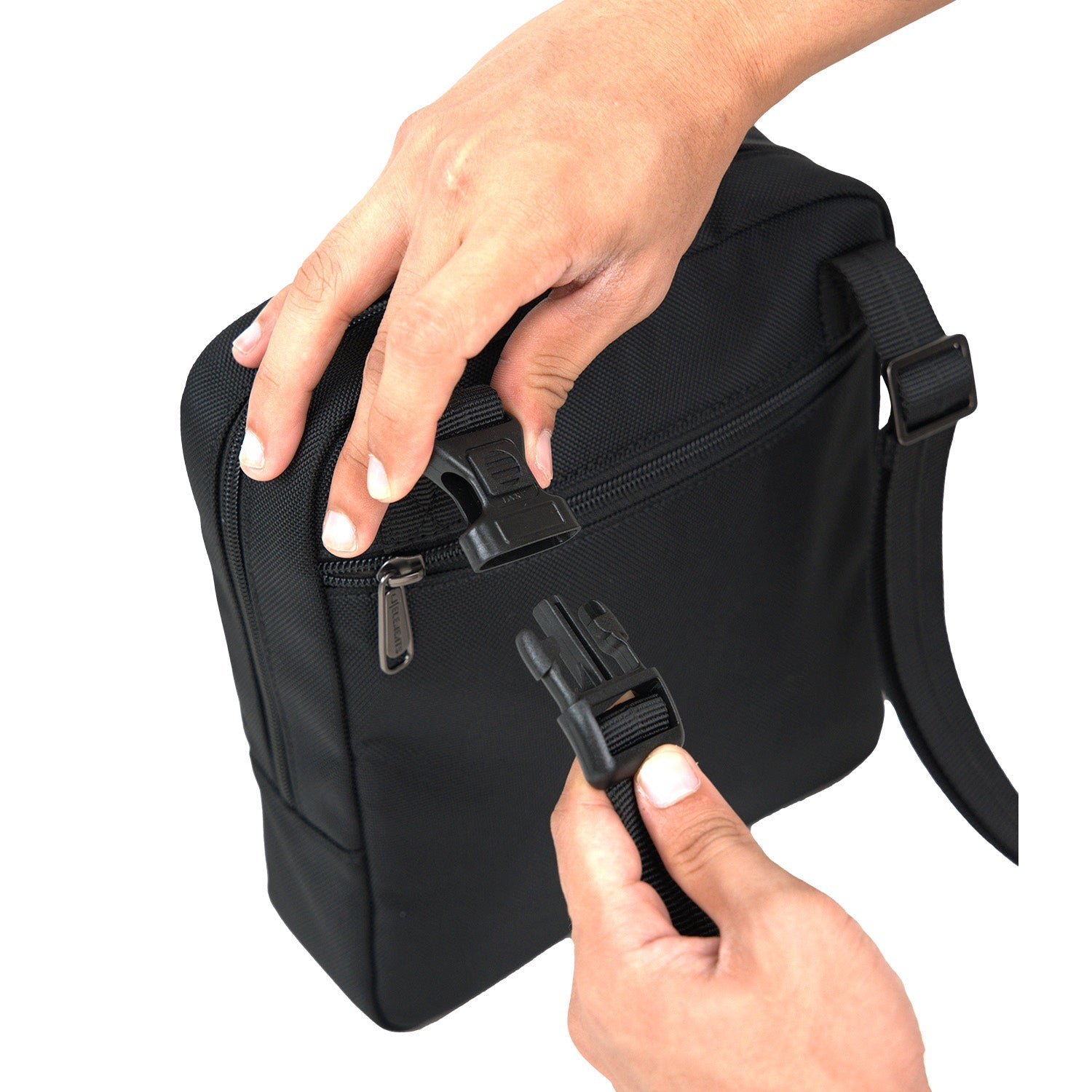 URBAN DEFENDER SLING BAG