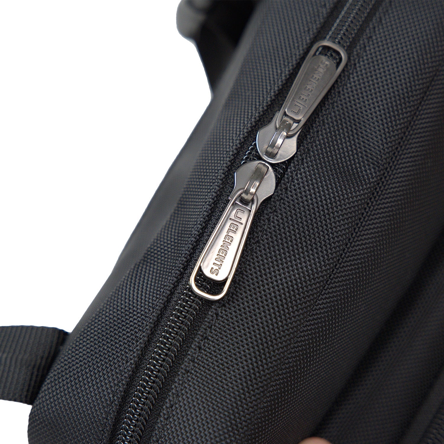 URBAN DEFENDER SLING BAG