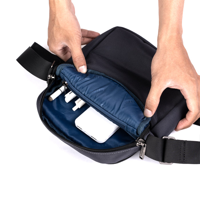 ESSENTIAL BRIXTON  SLING BAG