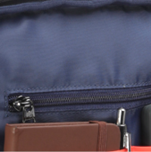 Zippered internal pocket 